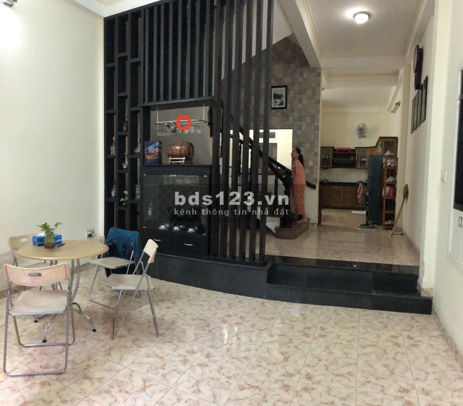 HXT Bạch Đằng 4.5x20m, trệt, 3 lầu, 5 phòng, 4 wc. Chỉ 25tr