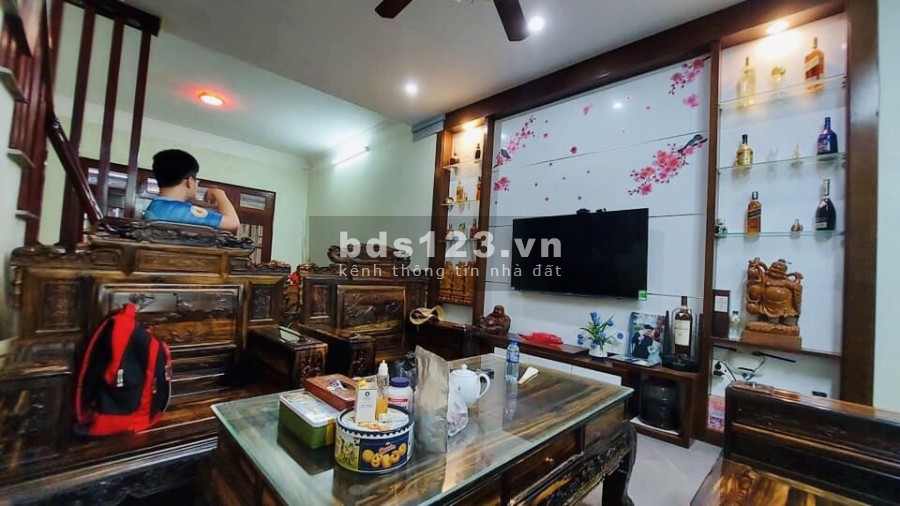 Bán Nhà Q.Hai Bà Trưng, 1 Ngoặt Ra Phố Bạch Mai, dt 65m2. MT 4.7m. Đường Trước Nhà Rộng 3m. Thoáng