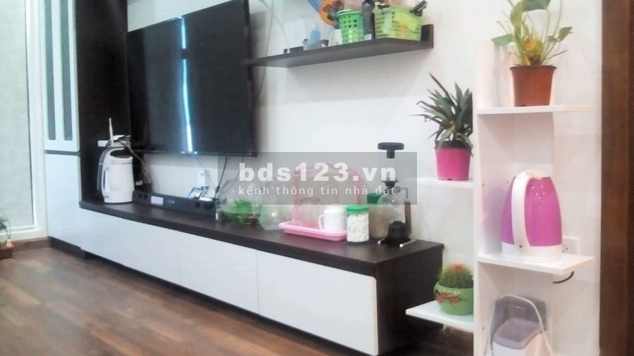 Bán bằng giá gốc căn 84m2 ban công Đông Nam ở Goldmark City chỉ 2.250 tỷ.LH:0988278034