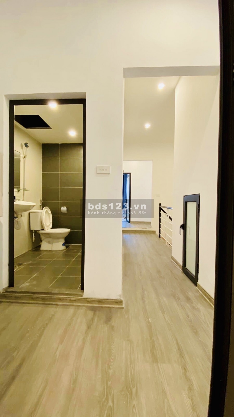 CHỈ 6,9 TỶ TÒA CĂN HỘ MINI PHỐ PHÙNG KHOANG 12 PHÒNG FULL NỘI THẤT LỢI NHUẬN 50 TRIỆU/TH