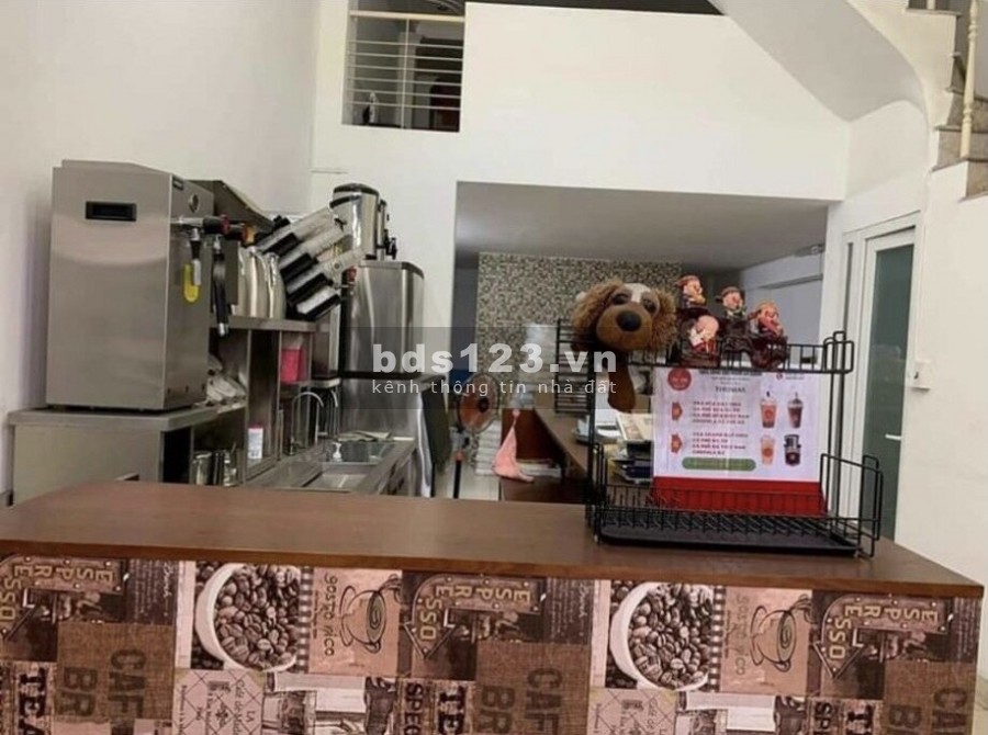 Bán nhà ngang 4.4m, HXH đường Âu Dương Lân, P3Q8