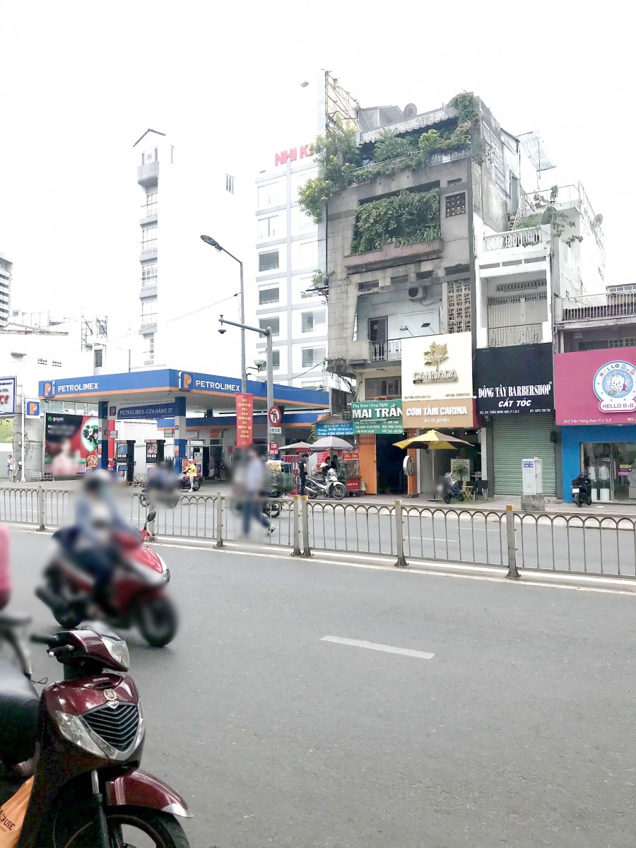 Nhà 2 lầu đúc BTCT mặt tiền giáp Q1 đường Trần Hưng Đạo P1 Q5