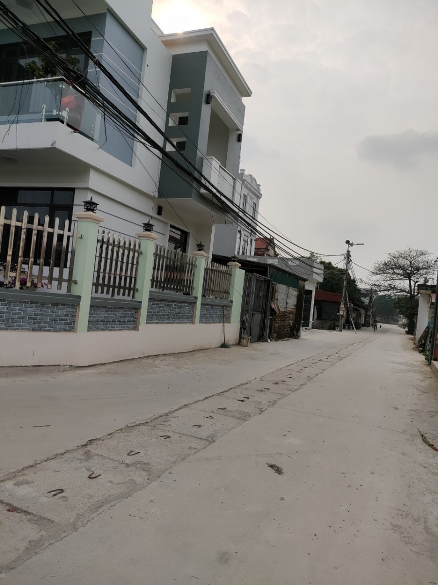 BÁN NHÀ NGÕ 28, PHƯỜNG XUÂN LA, GIÁ CHỈ 3.8 TỶ, LIÊN HỆ NGAY 03369009686