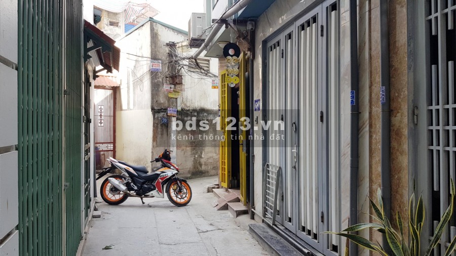 Bán nhà 33m2 x 5 tầng 2 mặt thoáng phố Dương Văn Bé, Hai Bà Trưng