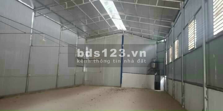 Cần bán hoặc cho thuê nhà xưởng gần chợ bê tông Đạo Tú
