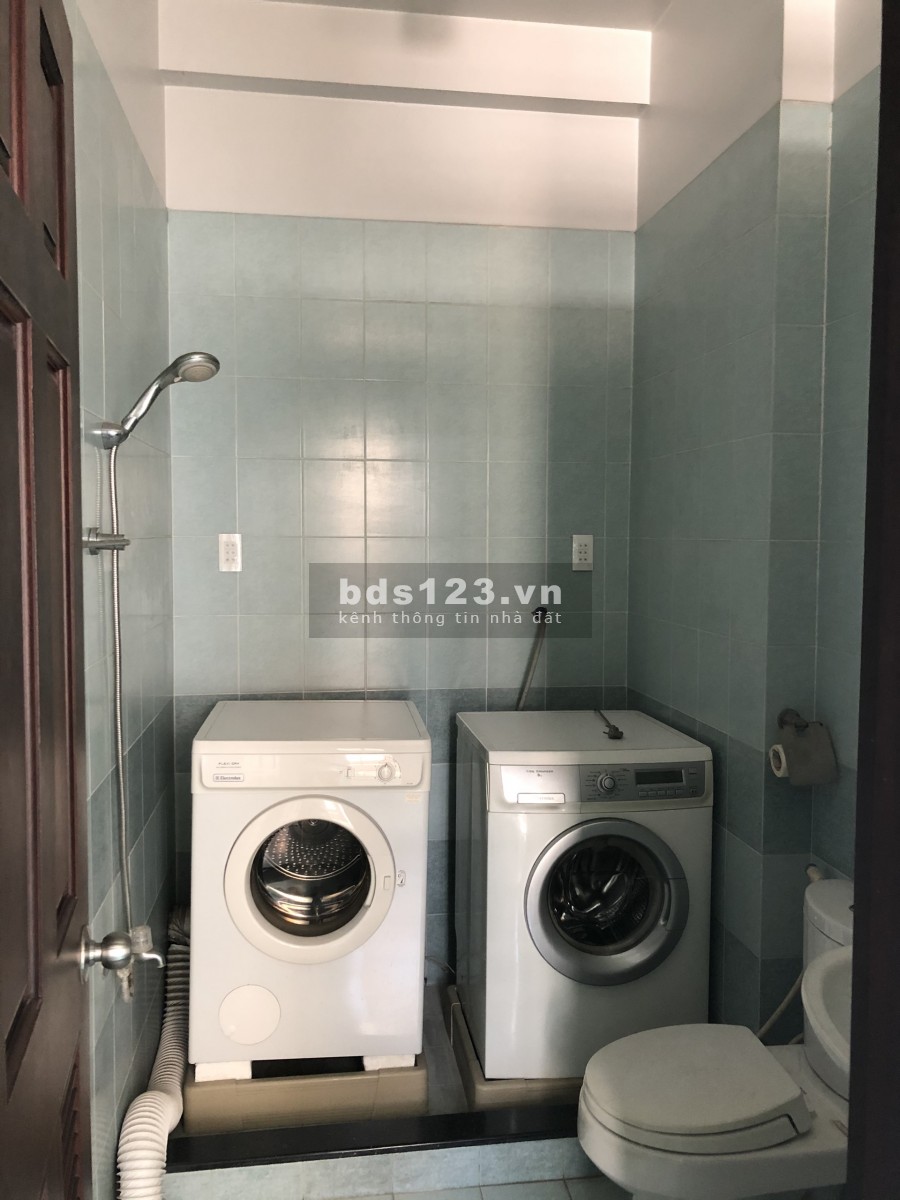 Nhà Biệt Thự Bình Lợi 7x17 Trệt 3Lầu-ST Giá 35Tr/th