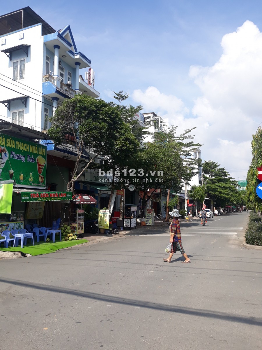 Mặt Bằng NC siêu đẹp 4 x 23 2lầu 4PN Phuớc Bình Q9. Giá 22tr
