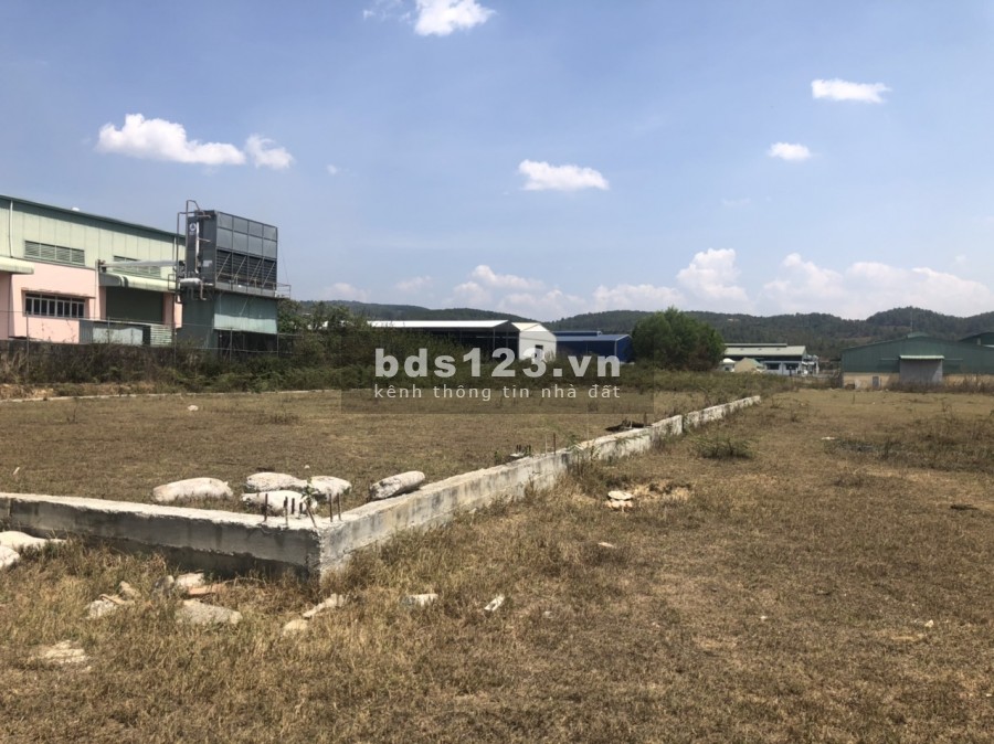 Cần bán đất Khu công nghiệp Phú Hội đặt tại xã Phú Hội, huyện Đức Trọng.
