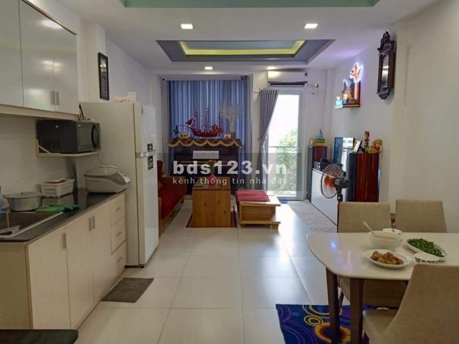 Về quê dưỡng già bán gấp nhà Lạc Long Quân 32m2 2 tầng giá chỉ 3 tỷ 7