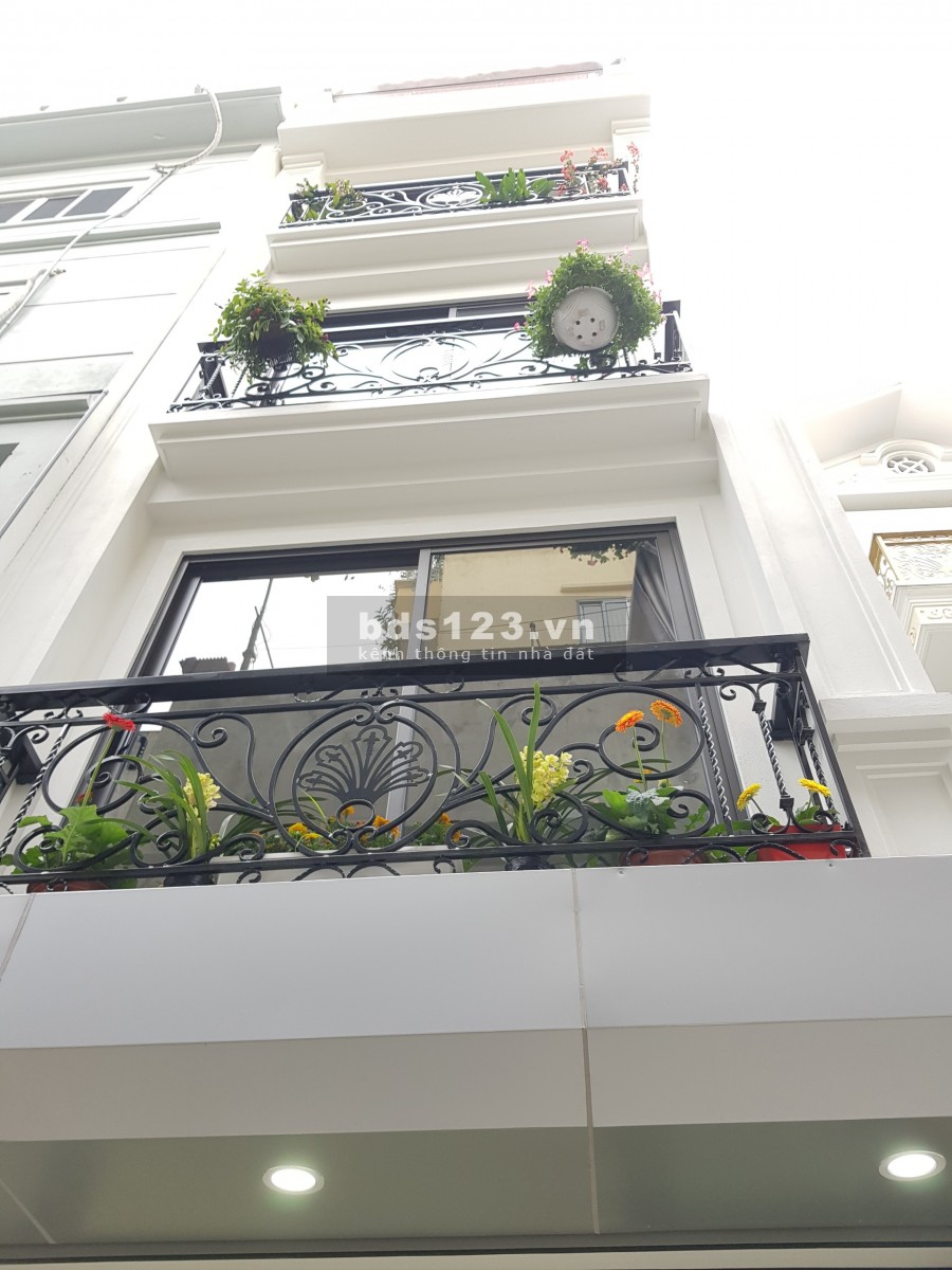 BÁN NHÀ GẦN CẦU VĨNH TUY 31M x 5 TẦNG Ô TÔ CON QUA NHÀ, 10M RA ĐƯỜNG Ô TÔ TRÁNH