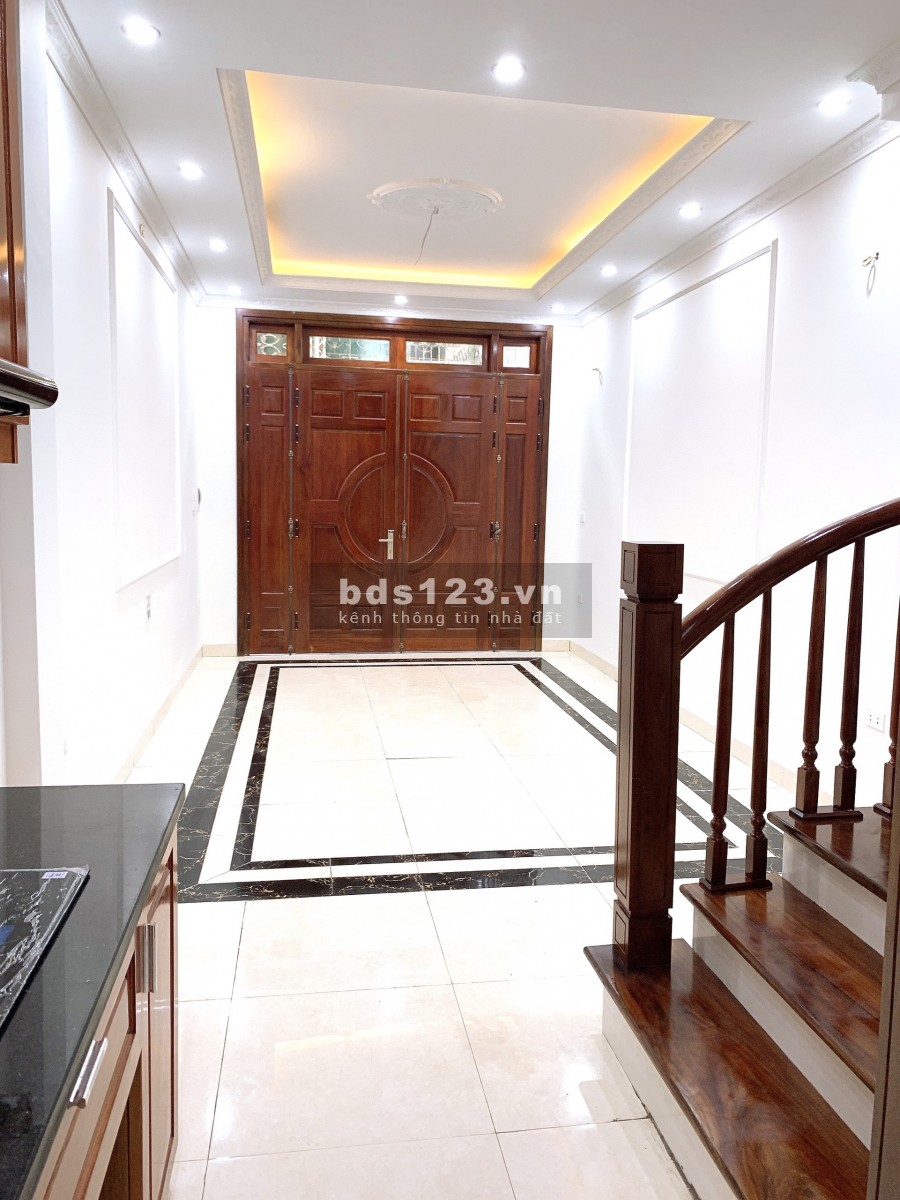 BÁN NHÀ GẦN CẦU VĨNH TUY 31M x 5 TẦNG Ô TÔ CON QUA NHÀ, 10M RA ĐƯỜNG Ô TÔ TRÁNH