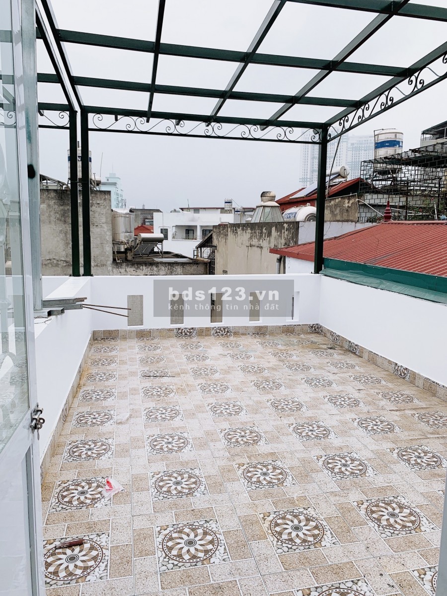 BÁN NHÀ GẦN CẦU VĨNH TUY 31M x 5 TẦNG Ô TÔ CON QUA NHÀ, 10M RA ĐƯỜNG Ô TÔ TRÁNH