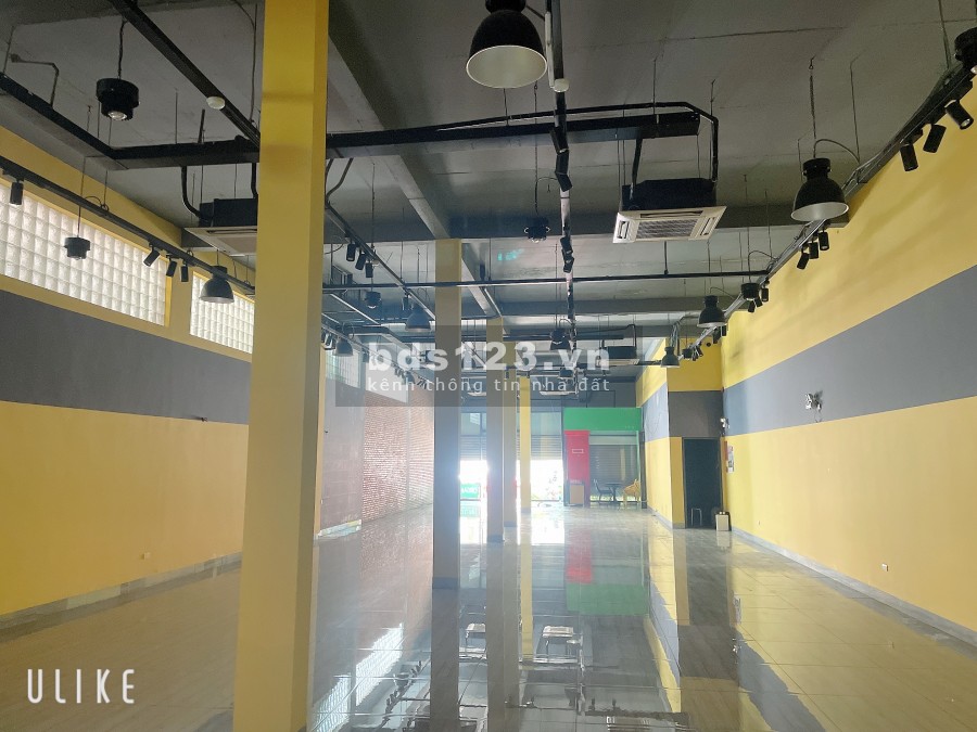 Cho thuê nhà mặt tiền đường Hải Phòng Thanh Khê Đà Nẵng ngang 8m giá tốt 220m2