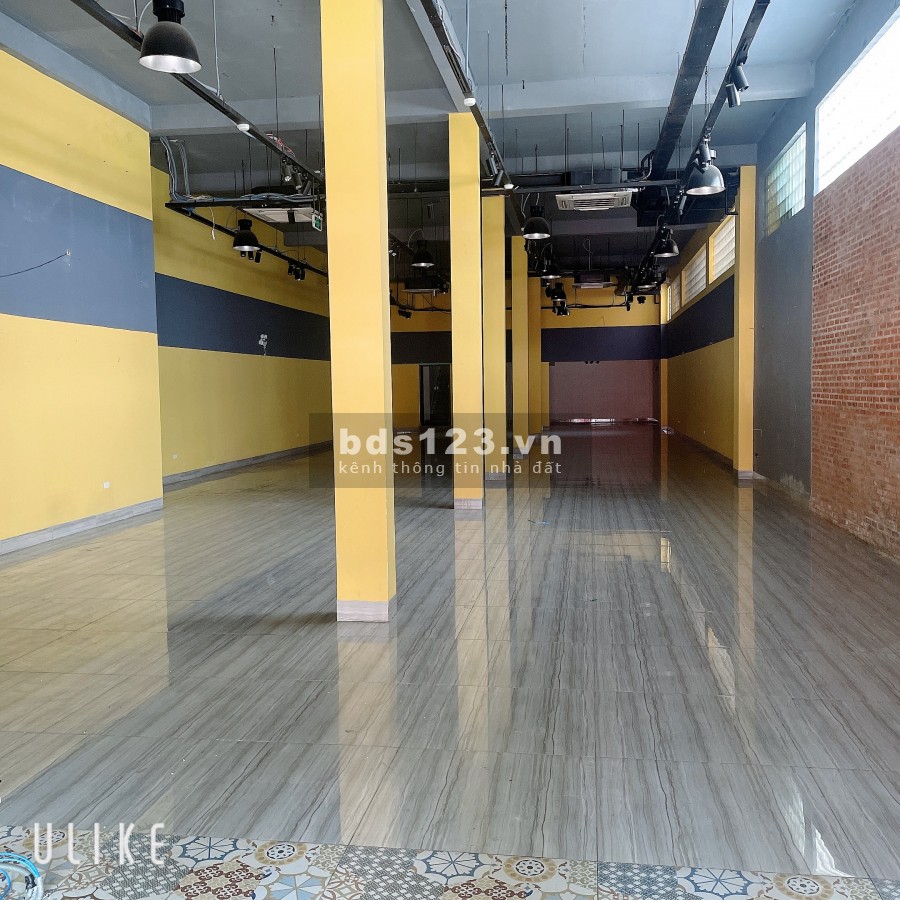 Cho thuê nhà mặt tiền đường Hải Phòng Thanh Khê Đà Nẵng ngang 8m giá tốt 220m2