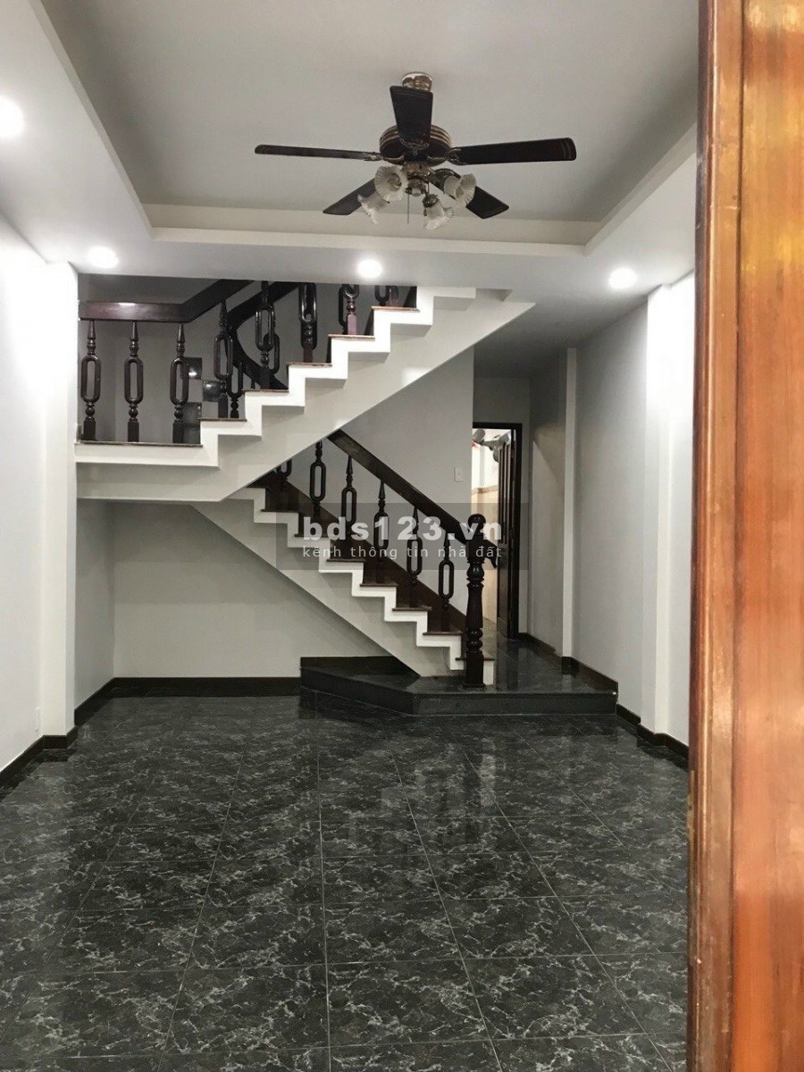 Bán nhà mặt tiền bàu cát 1 Quận Tân Bình