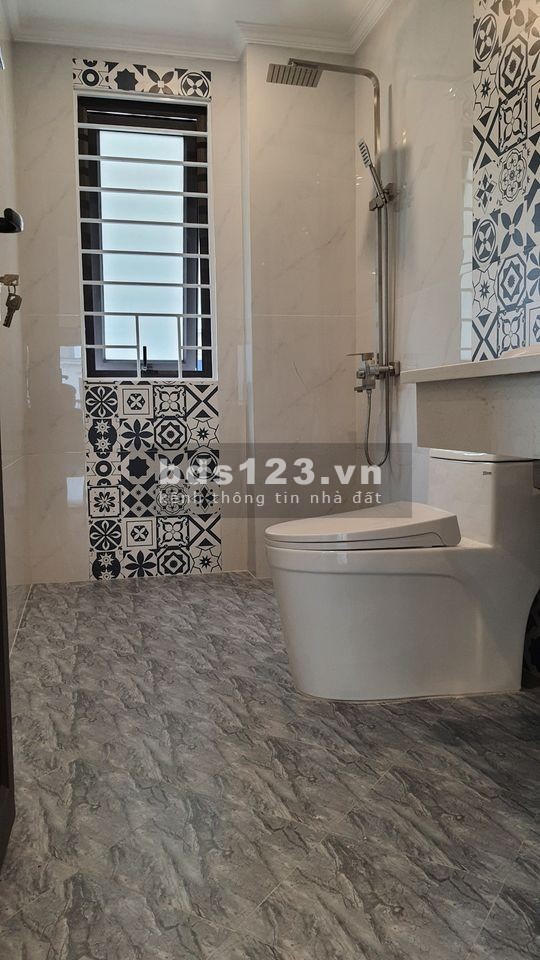 Bán Nhà Long Biên, Cổ linh Aeon 36M2* 5T*R4M* chào 3tỷ 6