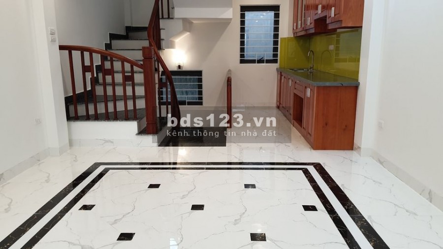 Bán Nhà Long Biên, Cổ linh Aeon 36M2* 5T*R4M* chào 3tỷ 6