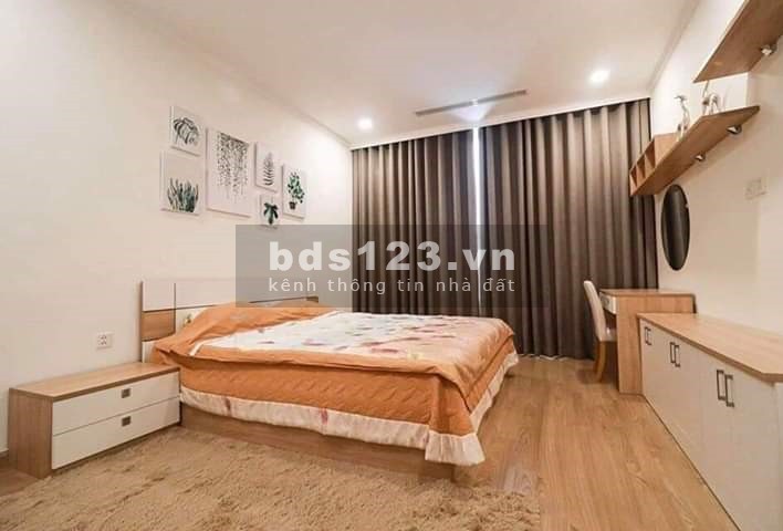 Em đang có khoảng gần 10 căn hộ dự án Gold Mark – 136 Hồ Tùng Mậu, giá thuê siêu rẻ, ưu tiên khách vào sớm.
