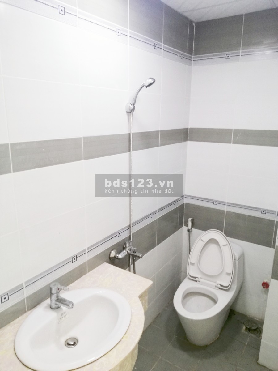 Cho thuê nhà trệt 2 Mặt Tiền, có chỗ đậu xe otô 4x13 mới đẹp, phù hợp VP, Đại Lý, Cty