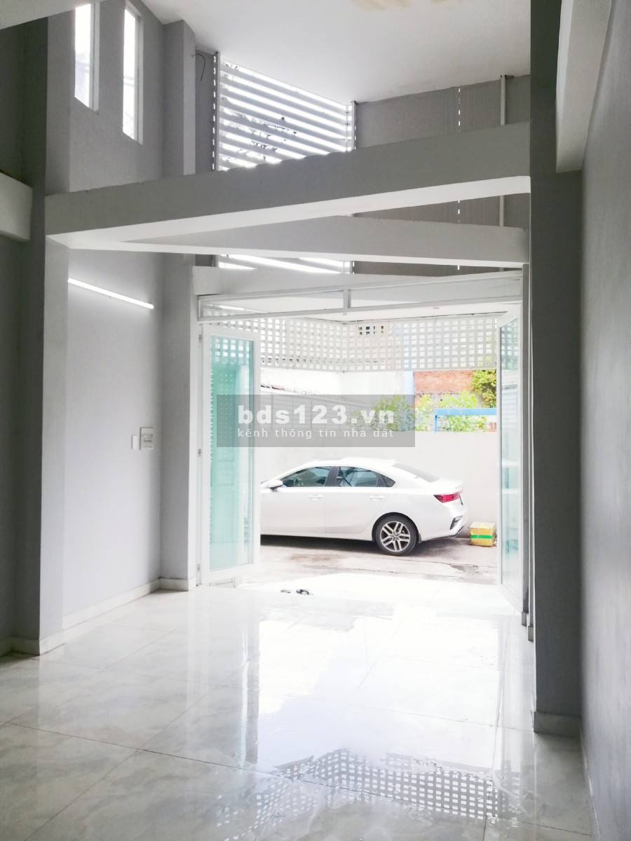 Cho thuê nhà trệt 2 Mặt Tiền, có chỗ đậu xe otô 4x13 mới đẹp, phù hợp VP, Đại Lý, Cty