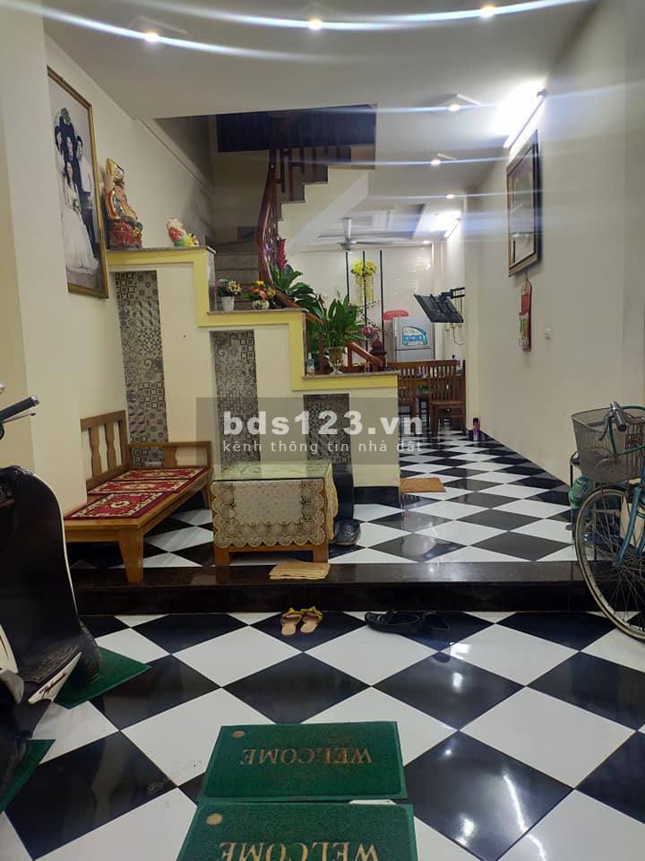 Bán nhà riêng đường Hoàng Như Tiếp, Long Biên, Hà Nội.