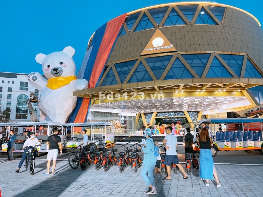 BÁN SHOPHOUSE GRAND WORLD CĂN GÓC BẢO TÀNG GẤU TEDDY. DT 103M ĐÃ CÓ HĐT THUÊ 3 NĂM. GIÁ 21.5 TỶ