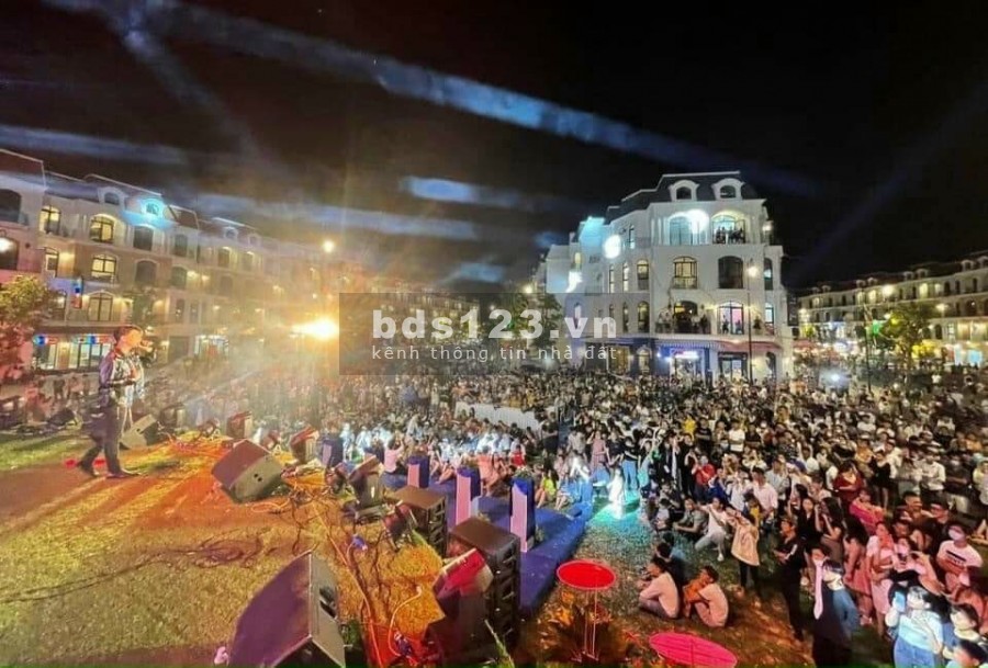 BÁN SHOPHOUSE GRAND WORLD CĂN GÓC BẢO TÀNG GẤU TEDDY. DT 103M ĐÃ CÓ HĐT THUÊ 3 NĂM. GIÁ 21.5 TỶ