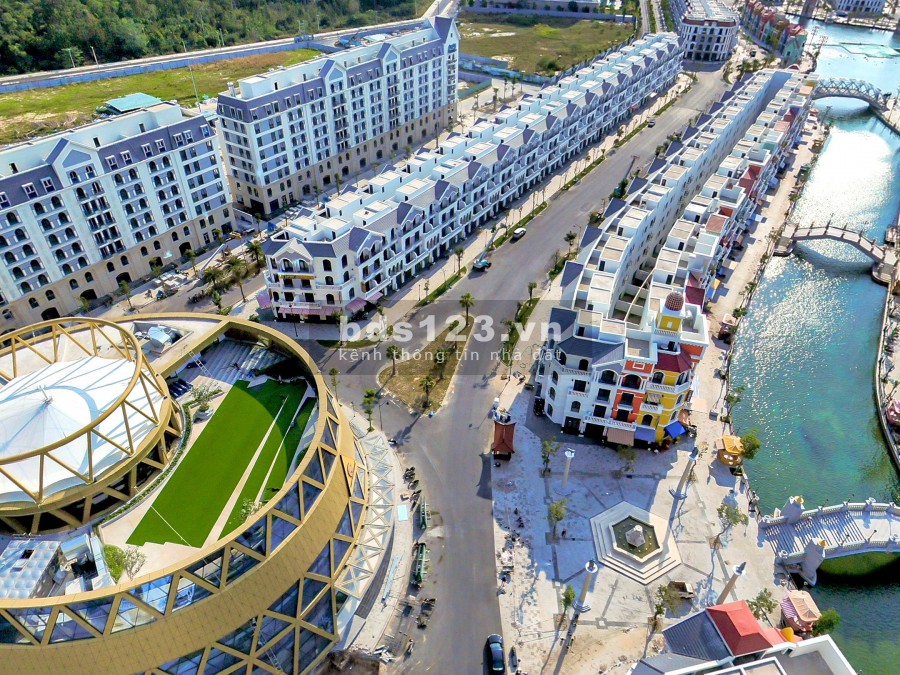 BÁN SHOPHOUSE GRAND WORLD CĂN GÓC BẢO TÀNG GẤU TEDDY. DT 103M ĐÃ CÓ HĐT THUÊ 3 NĂM. GIÁ 21.5 TỶ