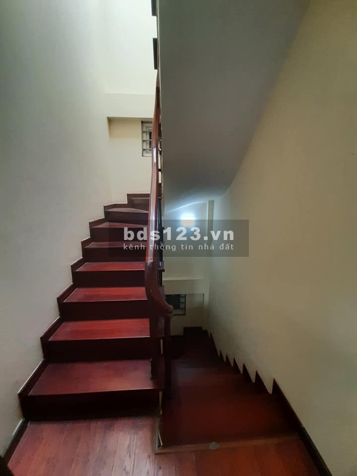 BÁN NHÀ QUẬN THANH XUÂN. 5 TẦNG, LÔ GÓC, KD, NGÕ BA GÁC, GIÁ 3.95 TỶ!