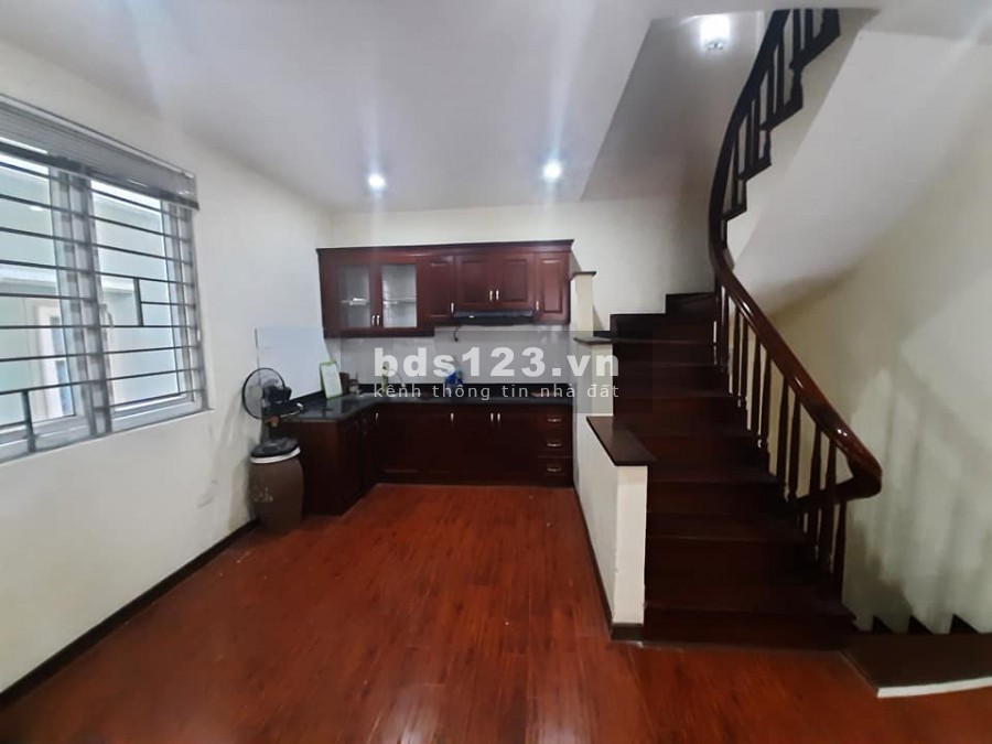 BÁN NHÀ QUẬN THANH XUÂN. 5 TẦNG, LÔ GÓC, KD, NGÕ BA GÁC, GIÁ 3.95 TỶ!