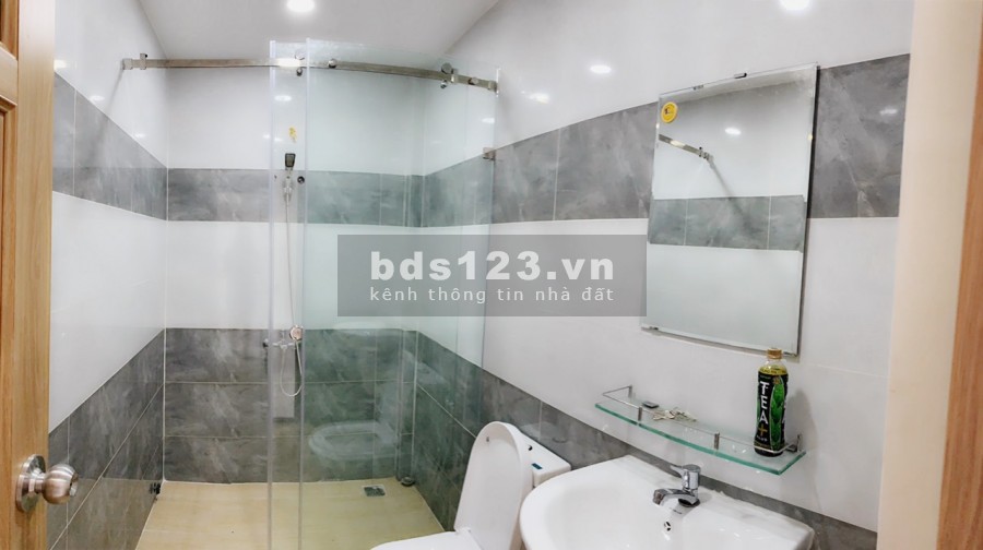 Nhà chính chủ tôi càn bán gấp, sổ hồng riêng dọn vô ở ngay