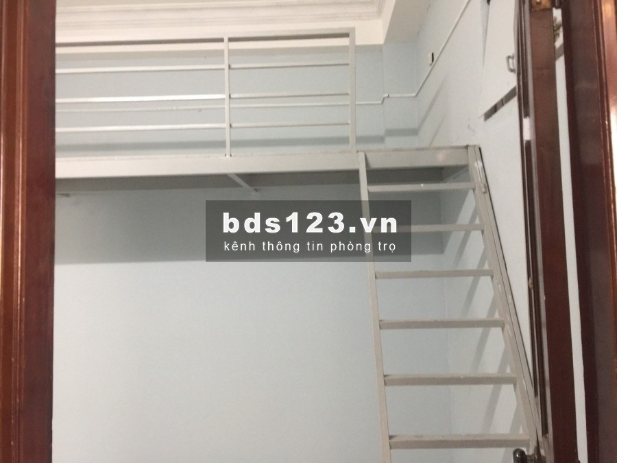 Cho thuê phòng có gác, Giờ tự do Tô Hiến Thành Q10. Gía: 3tr6