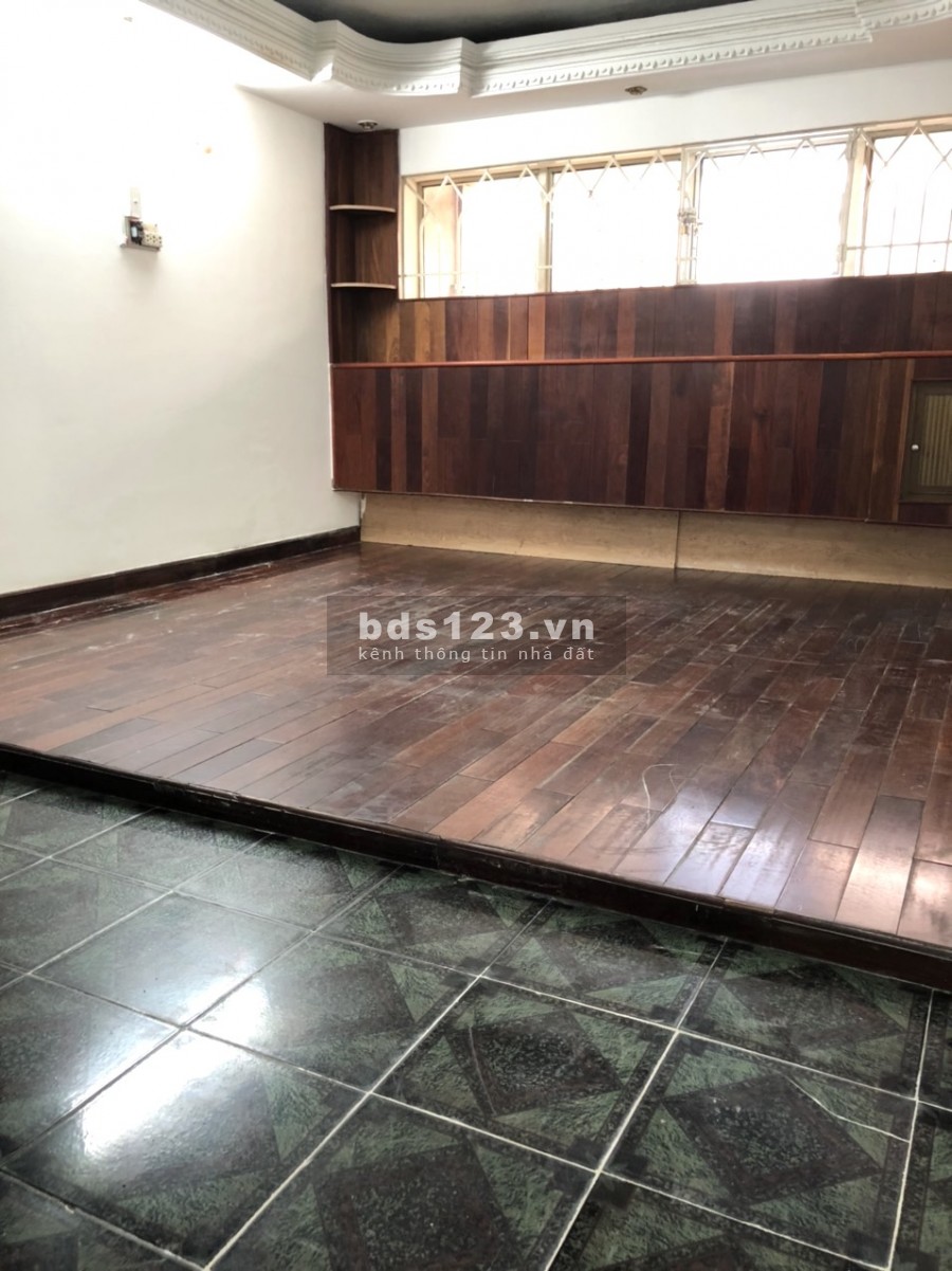 Mặt Tiền Nguyễn Văn Đậu, trệt 3 lầu 4 sàn trống suốt 4wc, giá 18tr.