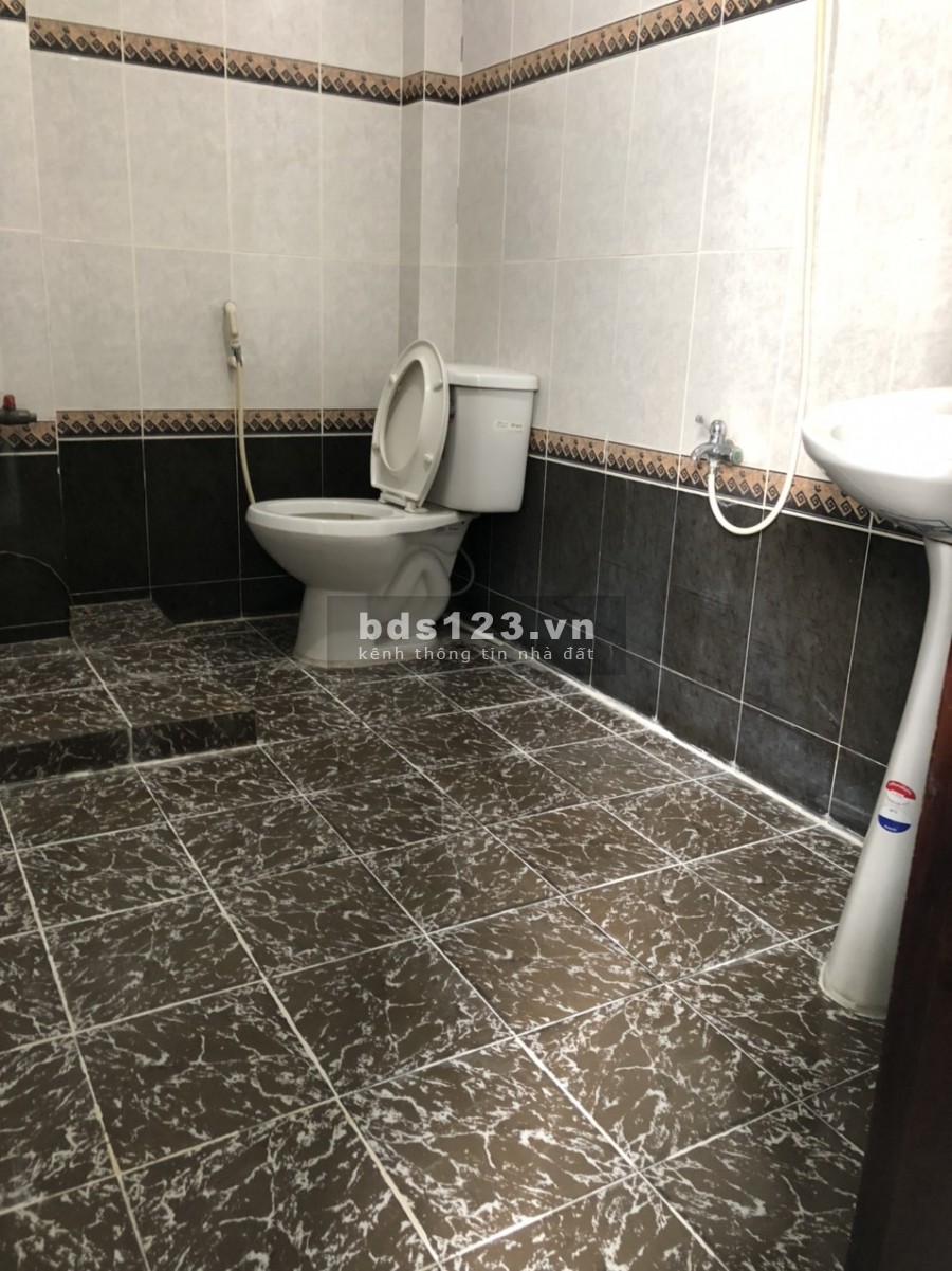 Mặt Tiền Nguyễn Văn Đậu, trệt 3 lầu 4 sàn trống suốt 4wc, giá 18tr.