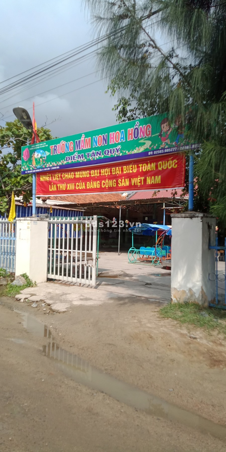 Chủ cần chuyển chỗ định cư nên cần bán nhanh lô đất 2 mặt tiền tặng nhà cấp 4 ngay đầm thủy triều