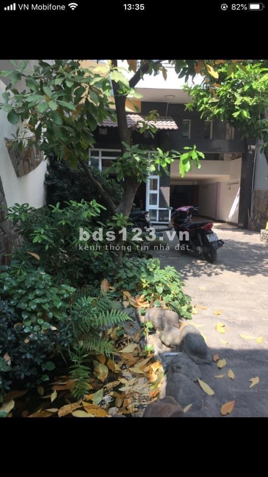 Cho thuê biệt thự mini đường Cù Lao Phú Nhuận(10x18m) có hầm 2 lầu sân thượng thoáng mát