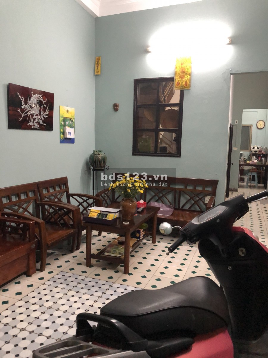 Bán nhà phố Vĩnh Phúc, Ba Đình, 42m2 x 4 tầng, 4PN, 3VS, cơ bản, 6.3 tỷ ngõ rộng 9m 2 oto tránh nhau