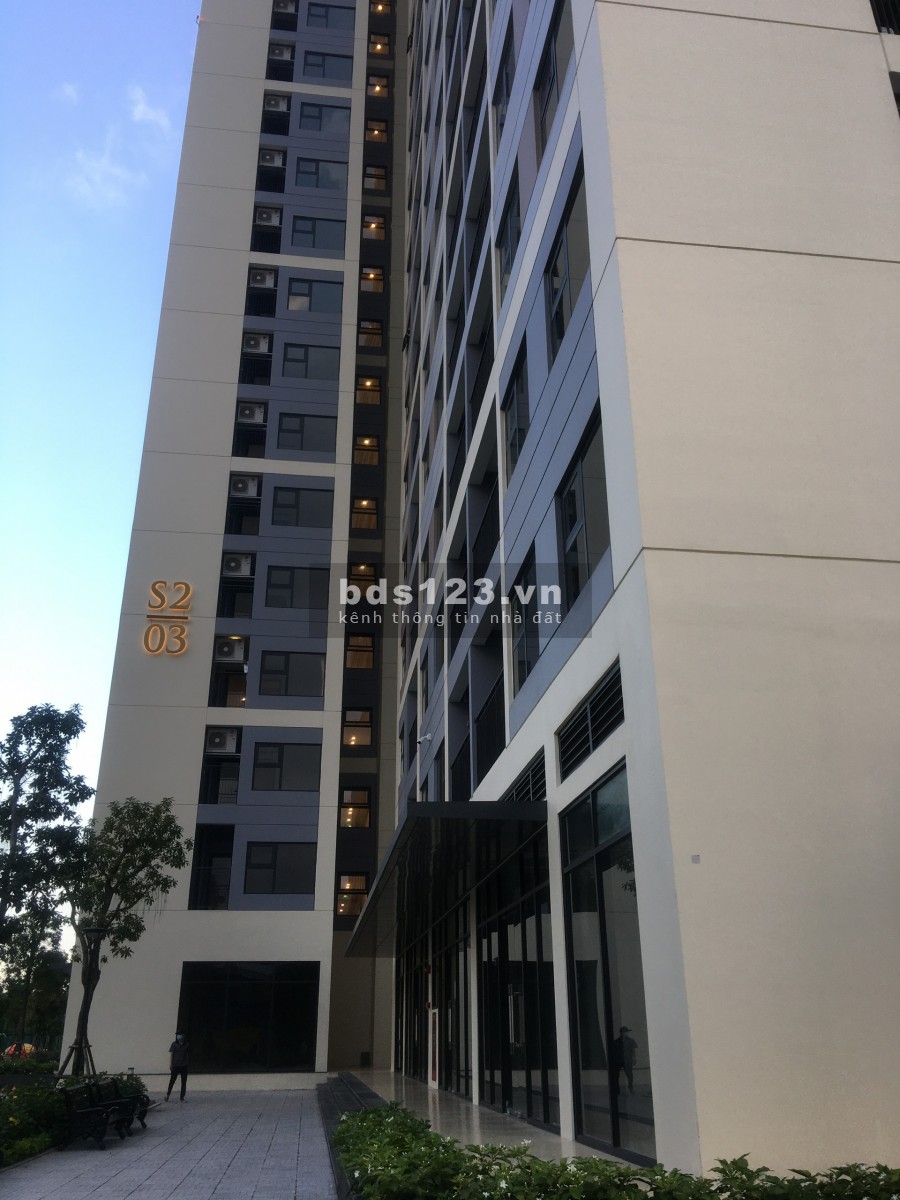 Gia Đình Tôi Cần Tiền Bán Lỗ Gấp 05 Căn Hộ Vinhome, ĐT: 0528655387 E Lan