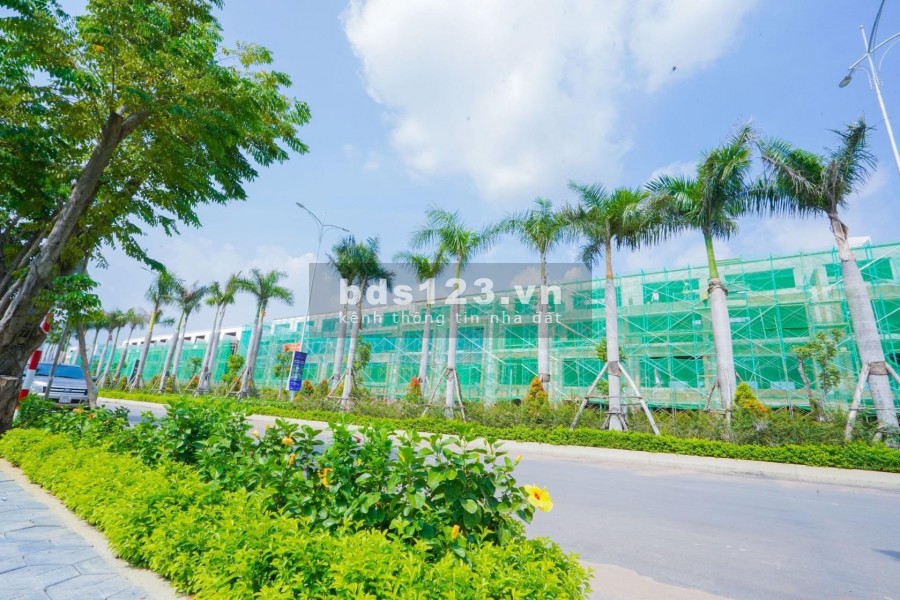 Nhà phố liền kề dự án Gem Sky Worl Long Thành, Đồng Nai, thanh toán chỉ 1 tỷ sổ sẵn chính chủ