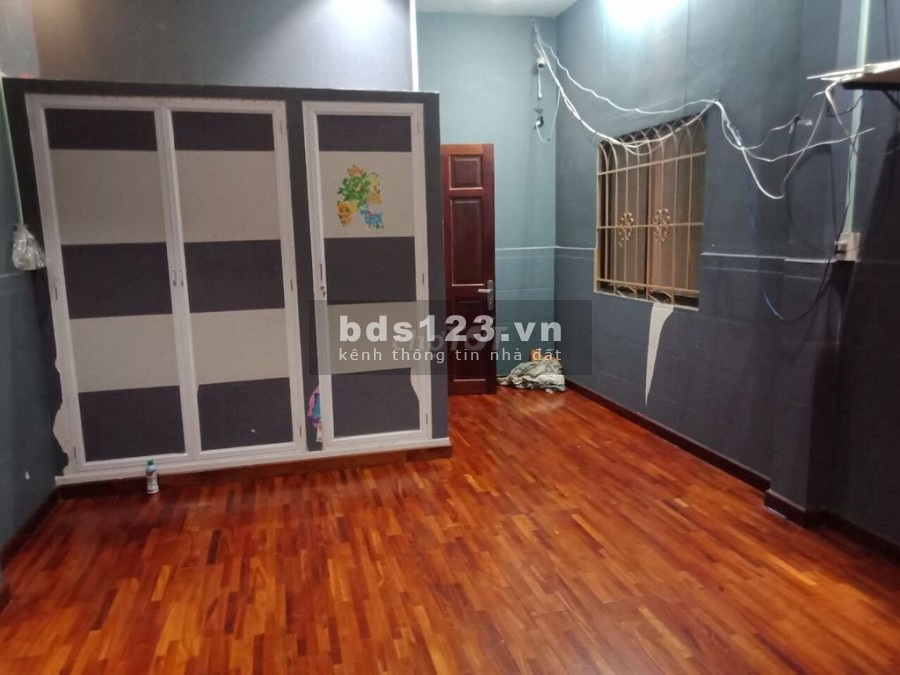 Cho thuê nhà nguyên căn MT đường Âu Cơ, Phường 14 Tân Bình - nhà xây ở nên kiên cố trệt 2 lầu sân thượng