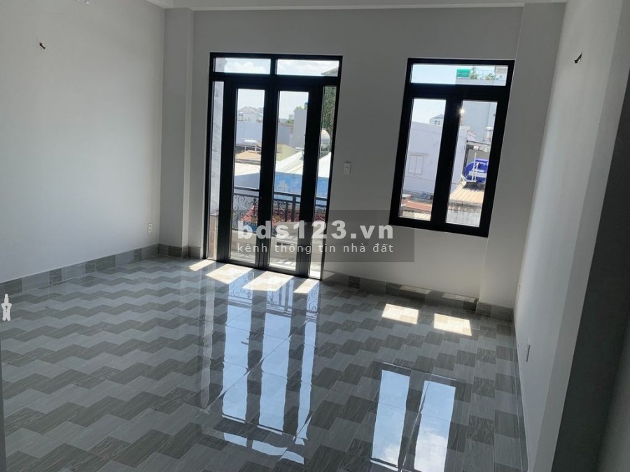 Nhà HXT Phú Thọ Hòa 2 lầu, sân thượng, mới 100% chưa qua sử dụng