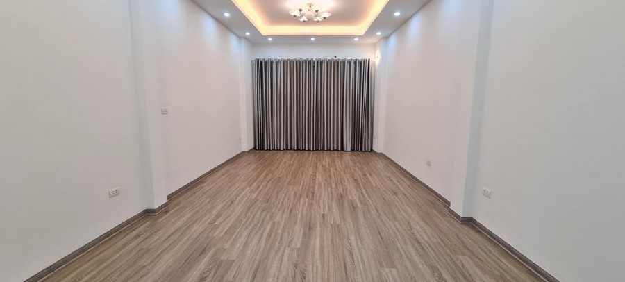 Nhà đẹp Khương Trung, Thanh Xuân, 40m2 x 4T, ô tô gần, 3.48 tỷ.
