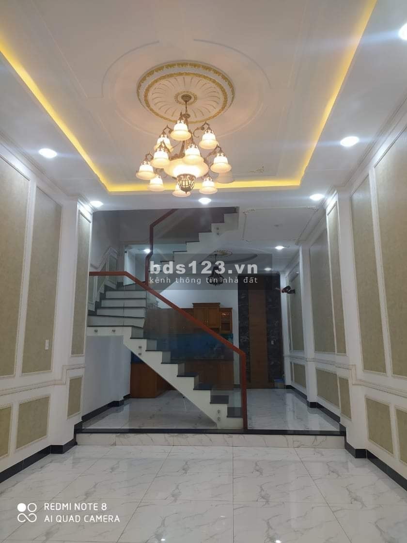 Nhà mới hẻm xe hơi Quận 12 4 tầng 72m2 giá cực rẻ chỉ 4 tỷ 8