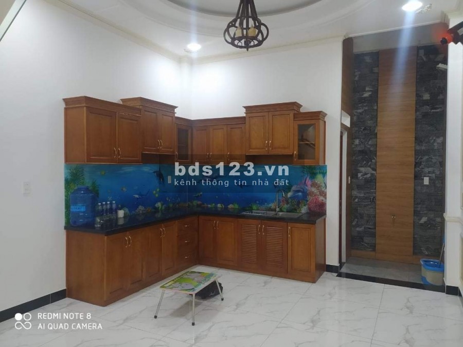 Nhà mới hẻm xe hơi Quận 12 4 tầng 72m2 giá cực rẻ chỉ 4 tỷ 8