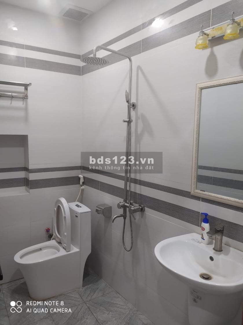 Nhà mới hẻm xe hơi Quận 12 4 tầng 72m2 giá cực rẻ chỉ 4 tỷ 8