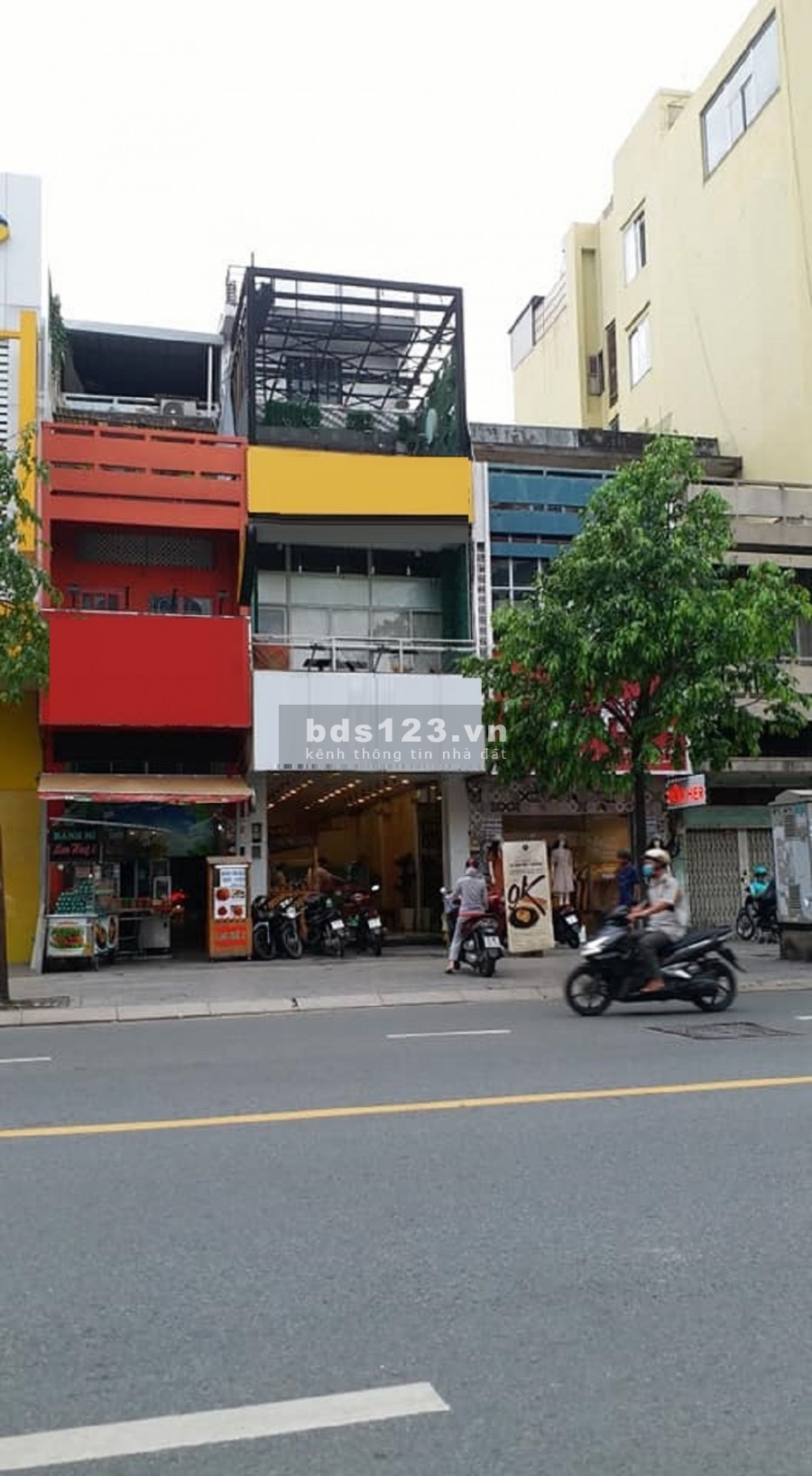 Phạm Văn Hai mt 4 x 18 trống suốt tiện kd