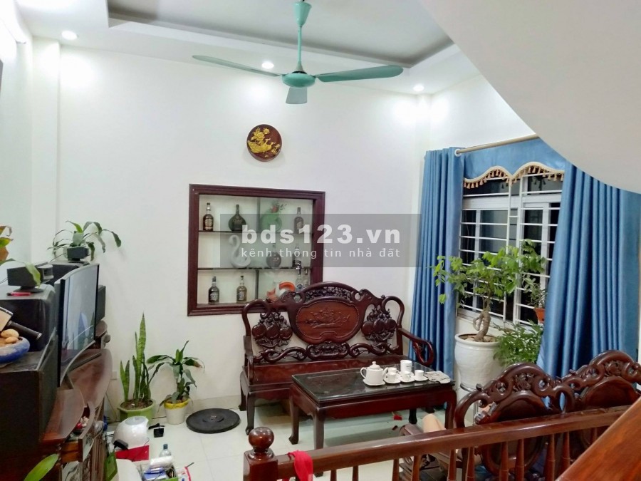Bán nhà ngõ 12 Quang Trung 75m 2 tầng cách 100m mặt phố chỉ 2,75 tỷ