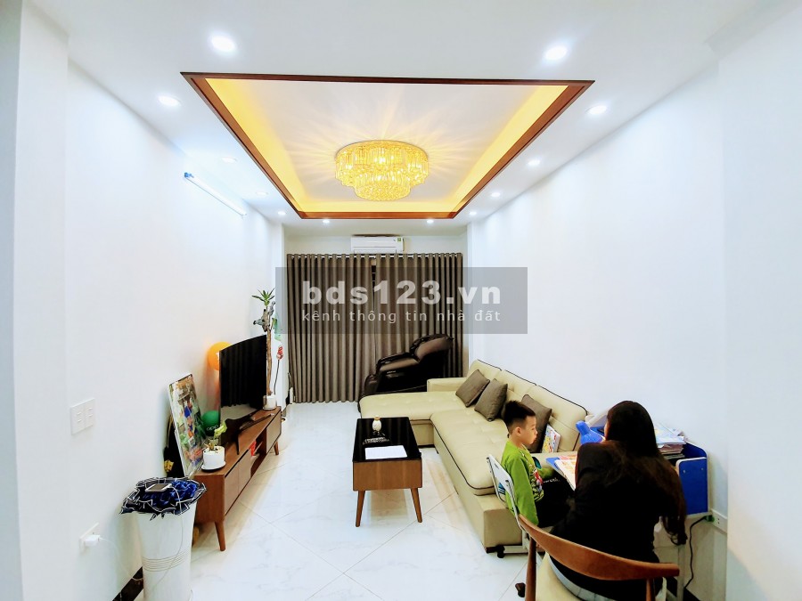NHÀ HOÀNG MAI GARA Ô TÔ KINH DOANH 50M2 5 TẦNG 4.9 TỶ TẶNG SÂN ĐỂ XE MÁY