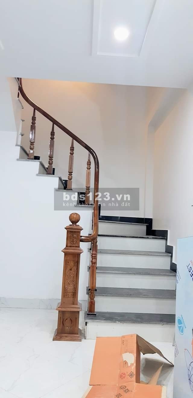 Bán gấp nhà ngõ 394 Mỹ Đình, Quận Nam Từ Liêm Ô TÔ đỗ cổng - ngõ đẹp - NHÀ MỚI.