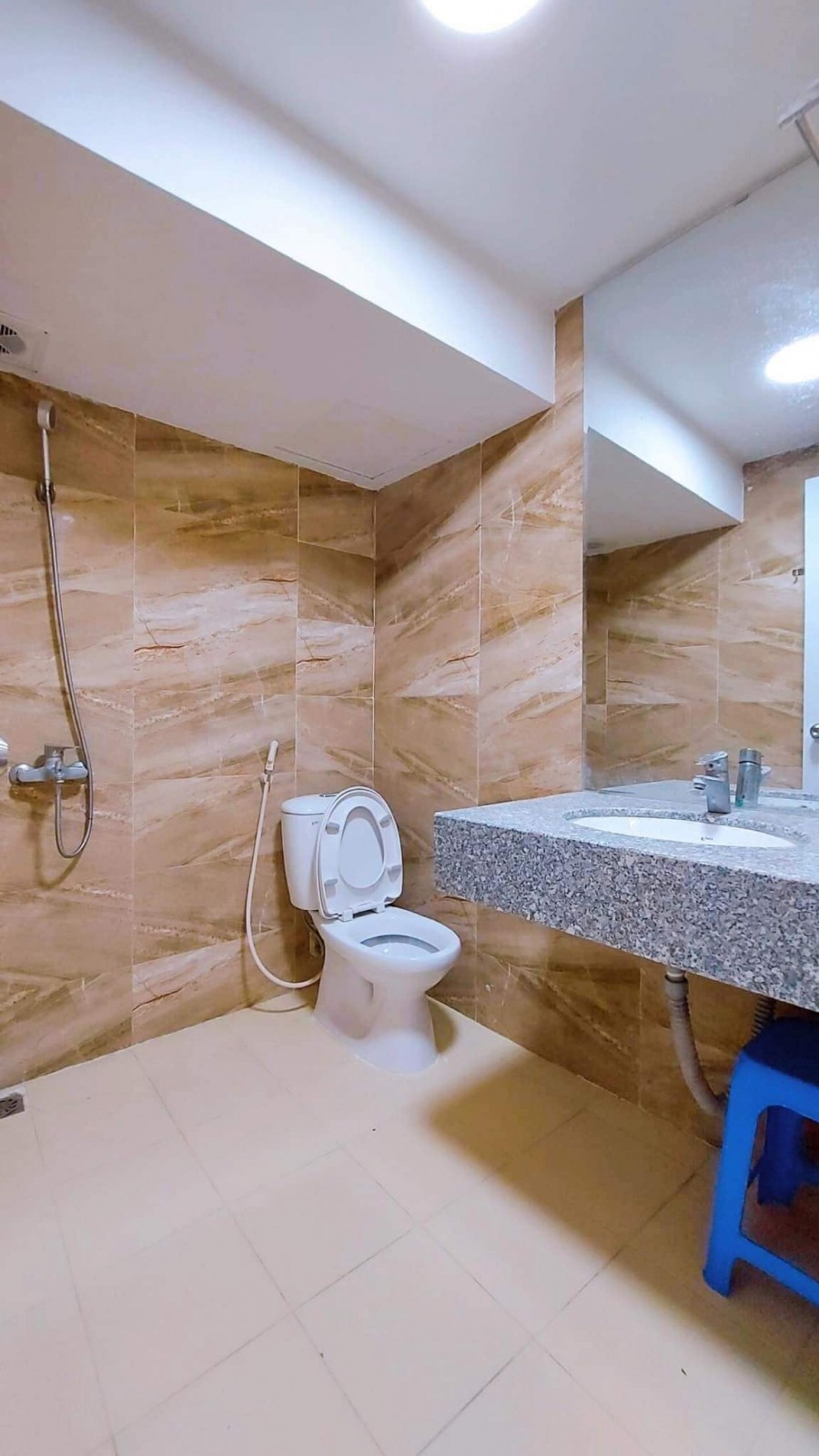 CCMINI PHÙNG KHOANG 6T THANG MÁY DÒNG TIỀN 15P KHÉP KÍN DT 63M 6T GIÁ 8,75 TỶ